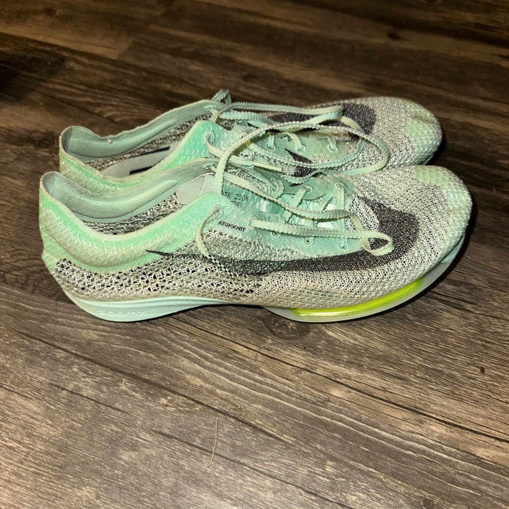 Nike Air ZoomX Victory Spikes